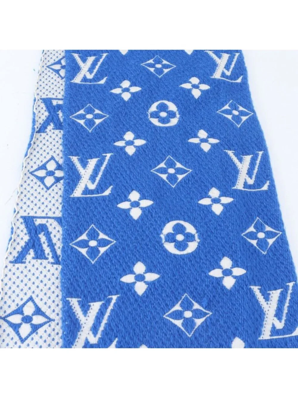 Louis Vuitton Tag Echarpe Logo Mania Silk Monogram Blue Scarf